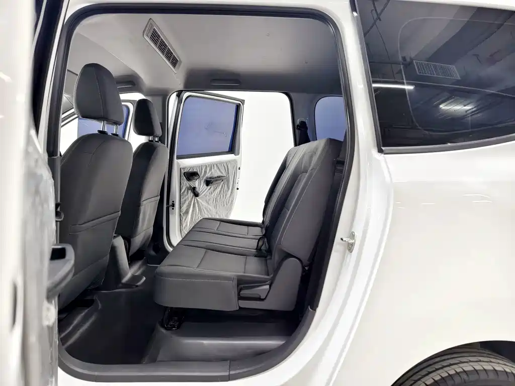 Wuling Hongguang EV — миниатюра 12
