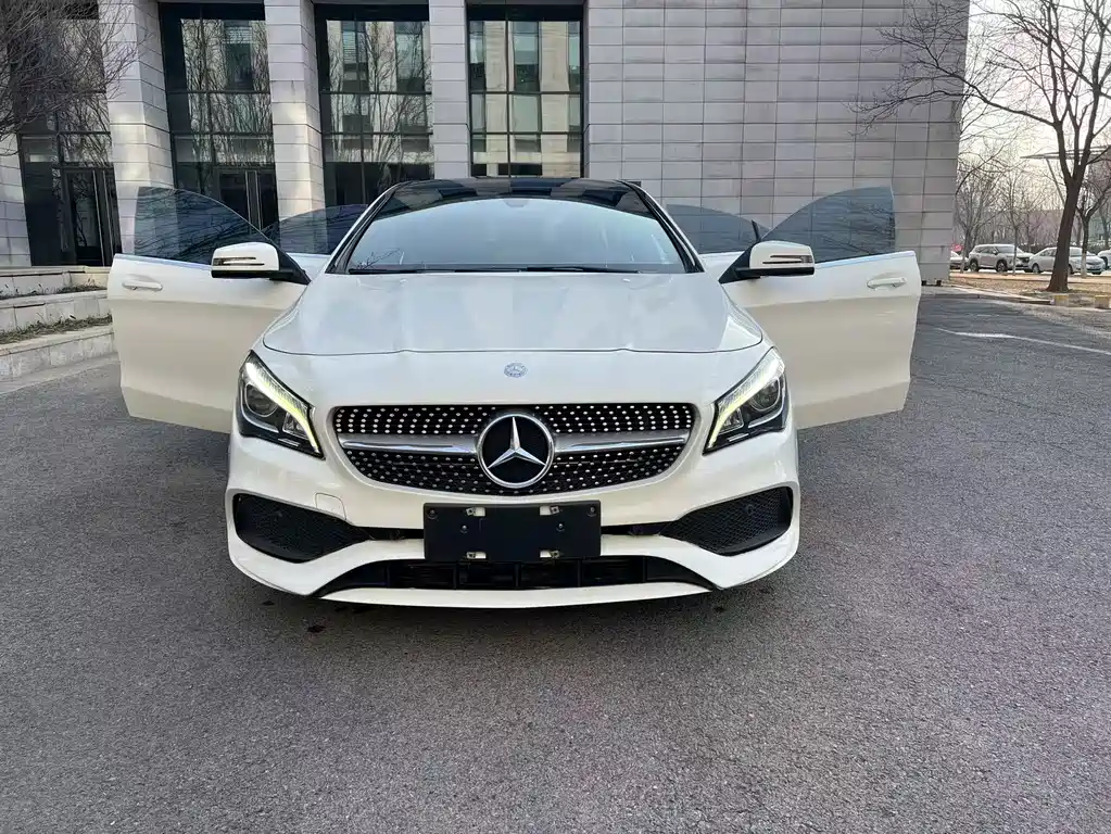 MERCEDES-BENZ CLA