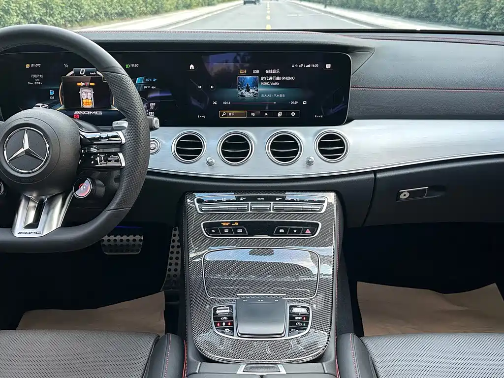 Mercedes-Benz E-Class AMG — миниатюра 11