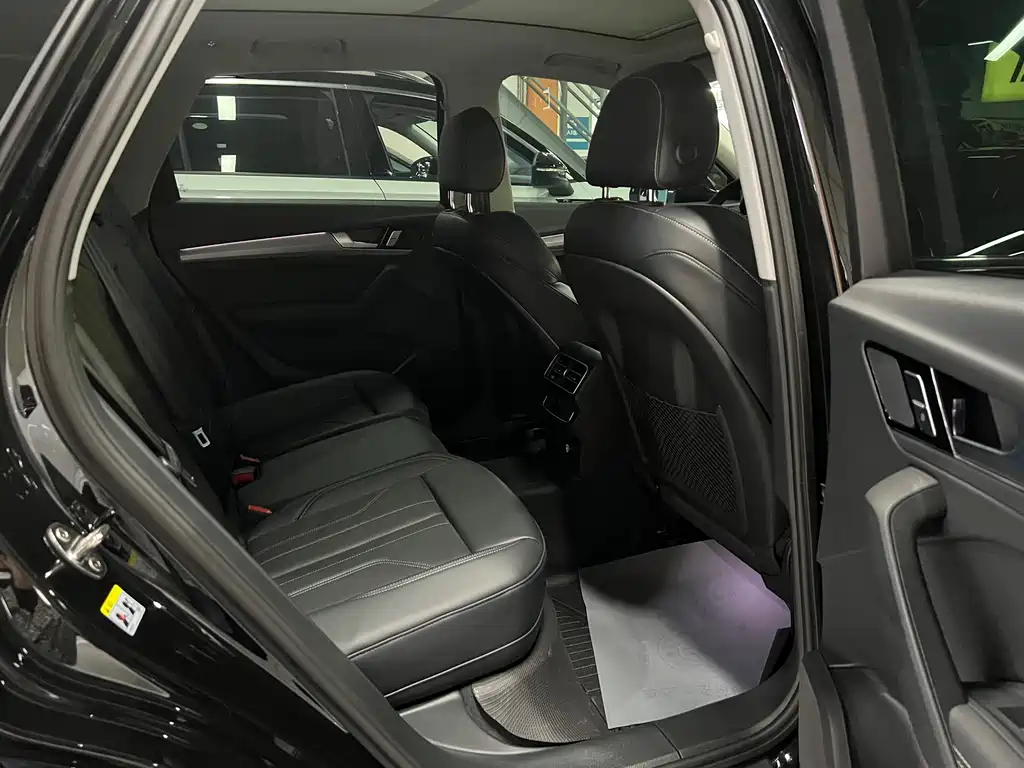 Audi Q5L 2025 45 40 TFSI Fashion