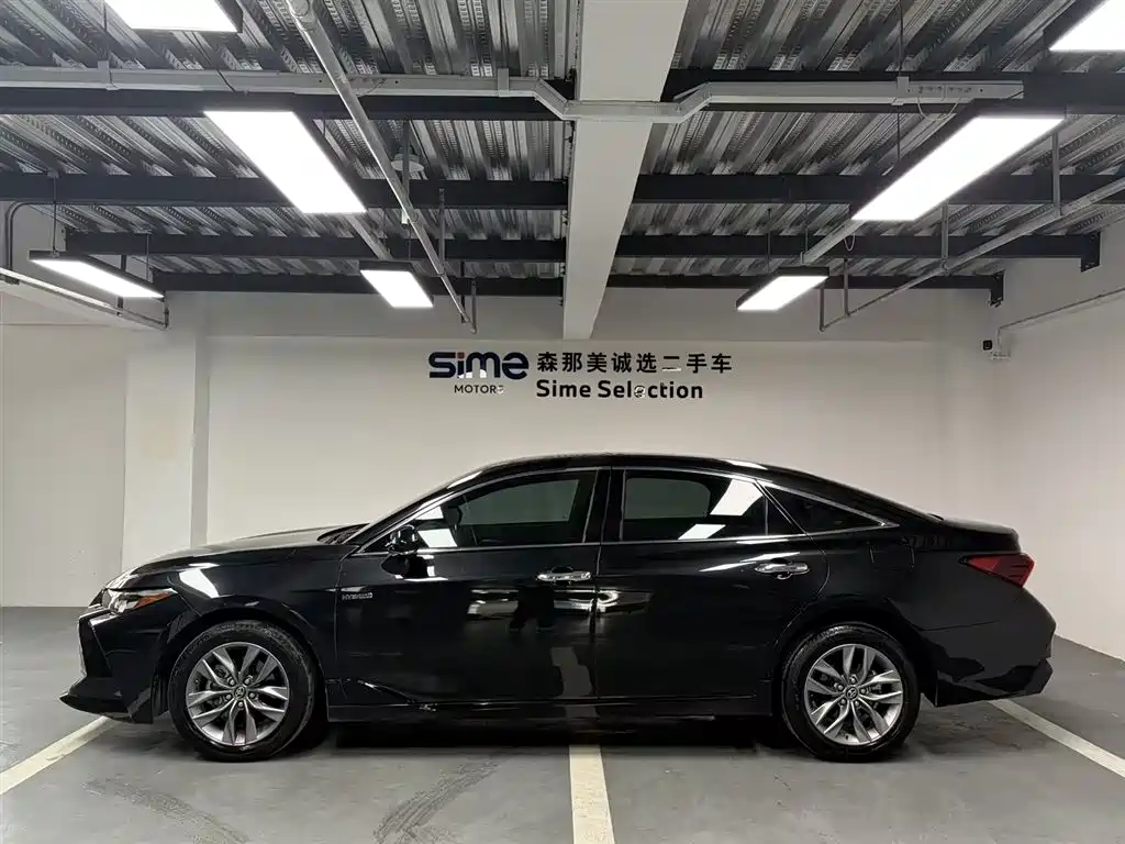 Toyota Avalon 2019 2.5L Luxury V
