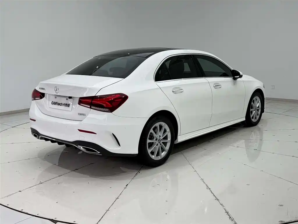 MERCEDES-BENZ A CLASS