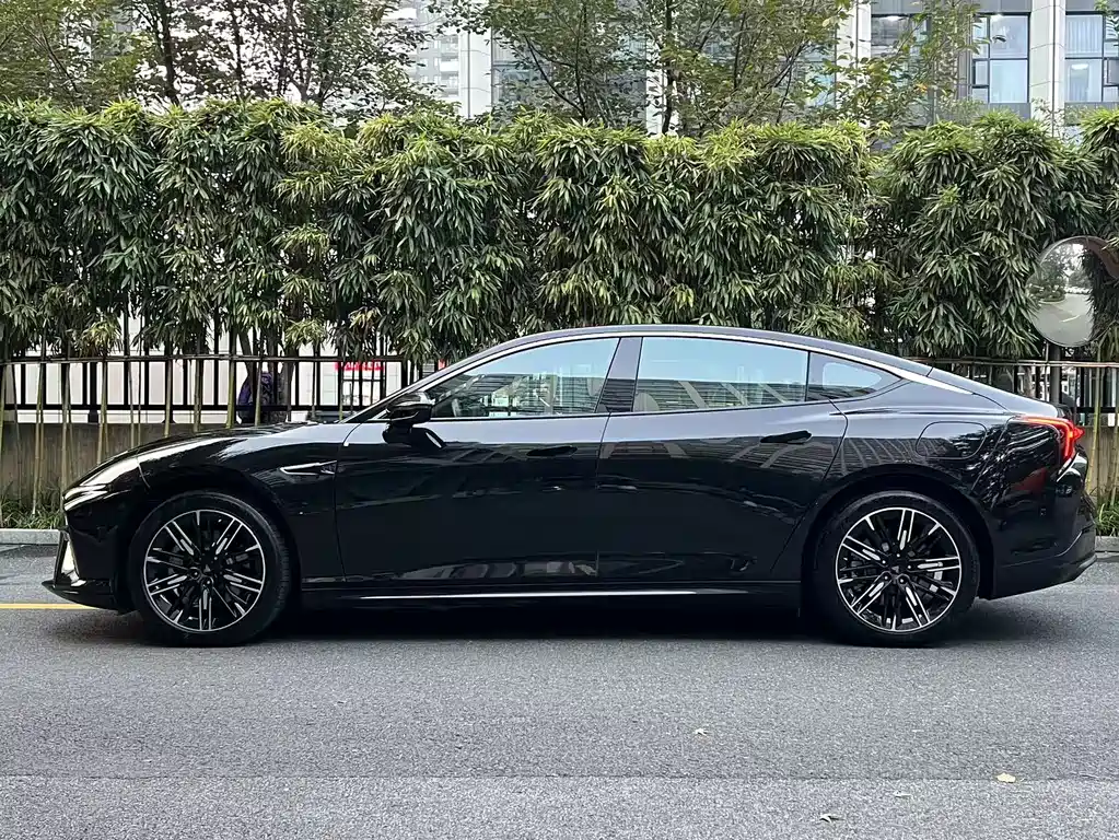 NEZHA AUTOMOBILE NEZHA S