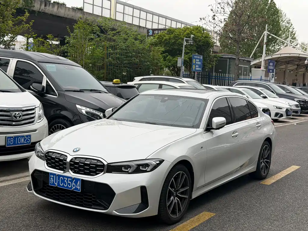 BMW 3 Series 2023