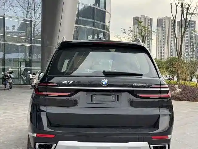 BMW X7 — миниатюра 8