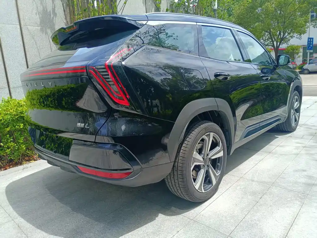 Geely Boyue L — миниатюра 5