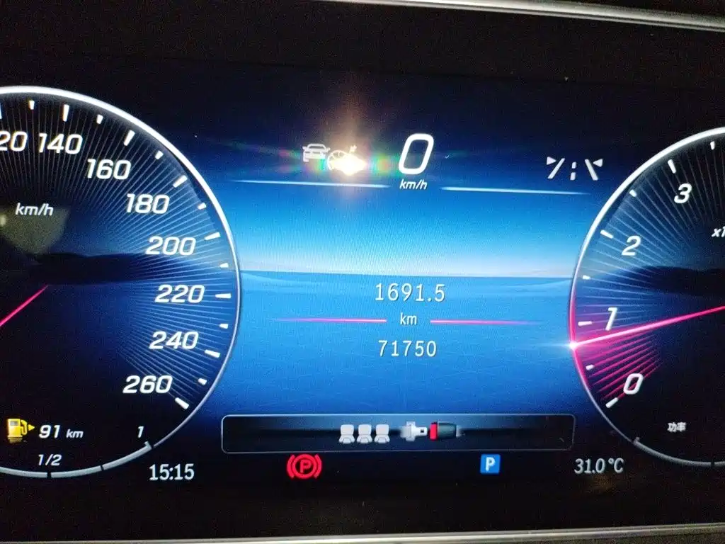 Mercedes-Benz C-Class — миниатюра 13