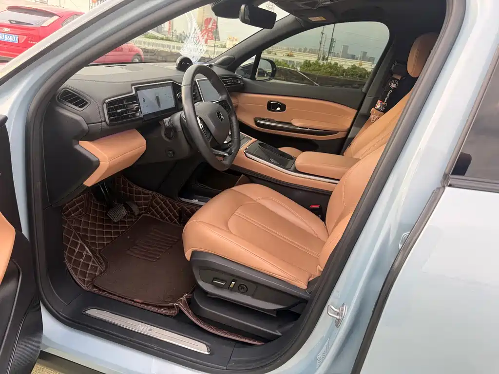 NIO ES6 — миниатюра 14