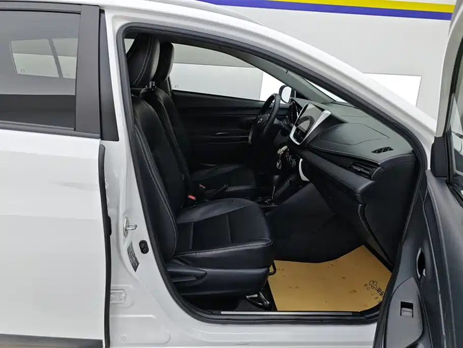 TOYOTA YARIS L ZHIXUAN