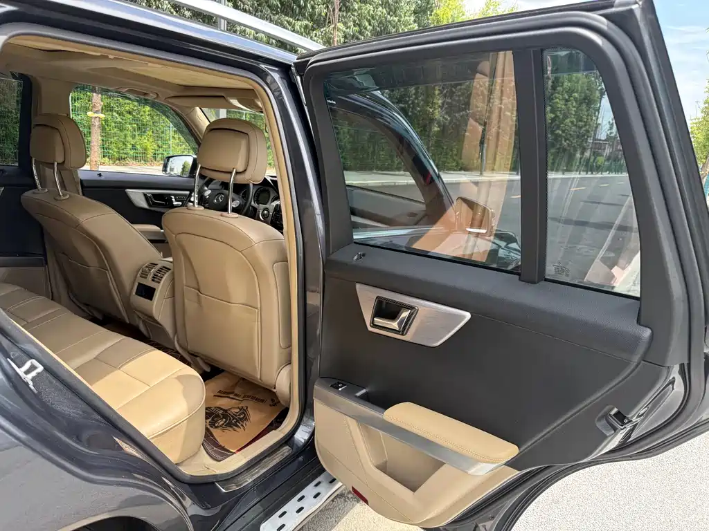 Mercedes-Benz GLK-Class (Import) — миниатюра 22