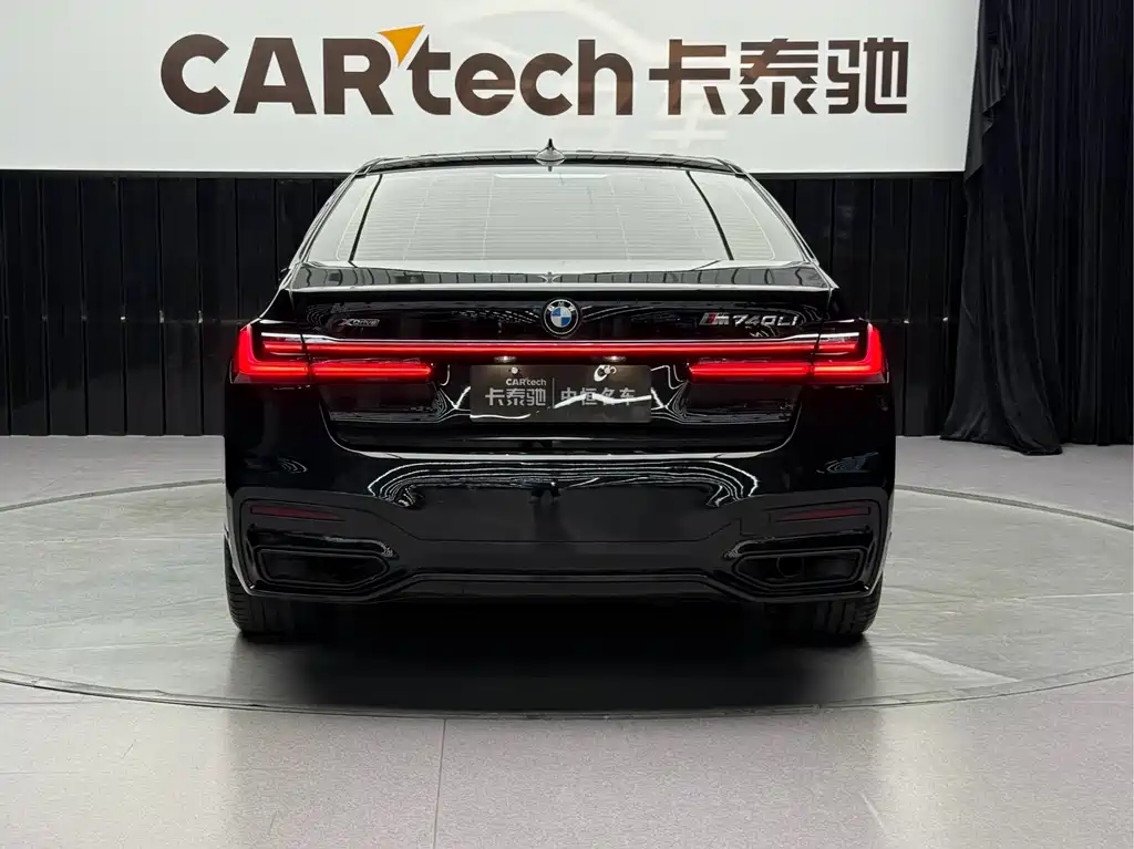 BMW  7 SERIES