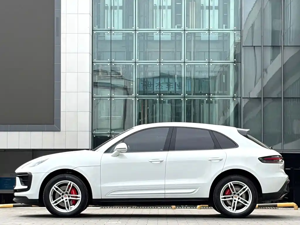 Porsche Macan — миниатюра 12