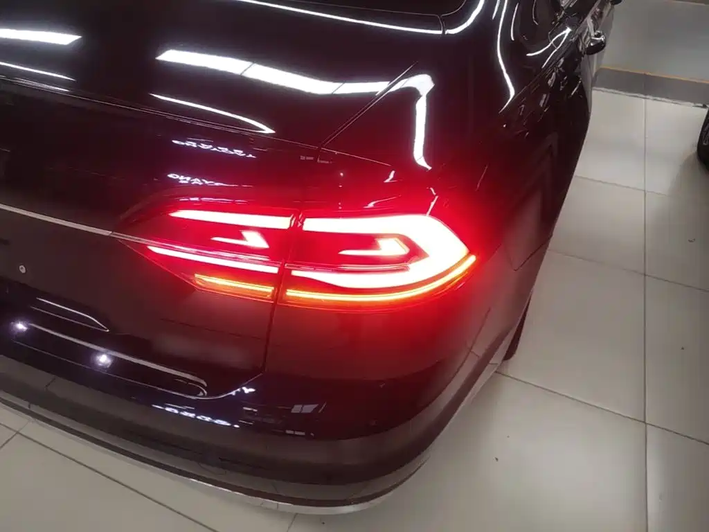Volkswagen Phideon — миниатюра 8