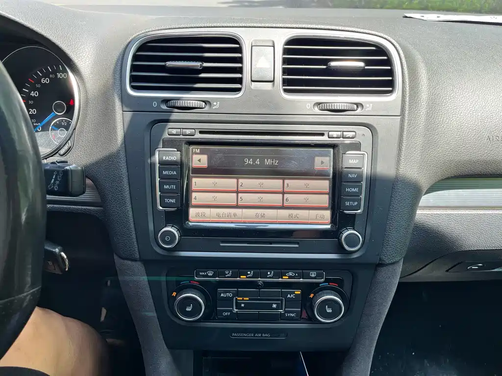 Volkswagen Golf (Import) — миниатюра 12