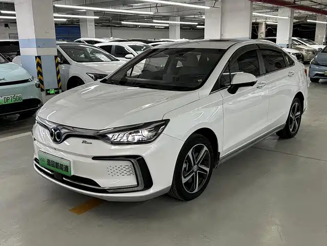 BAIC BEIJING EU5 2019