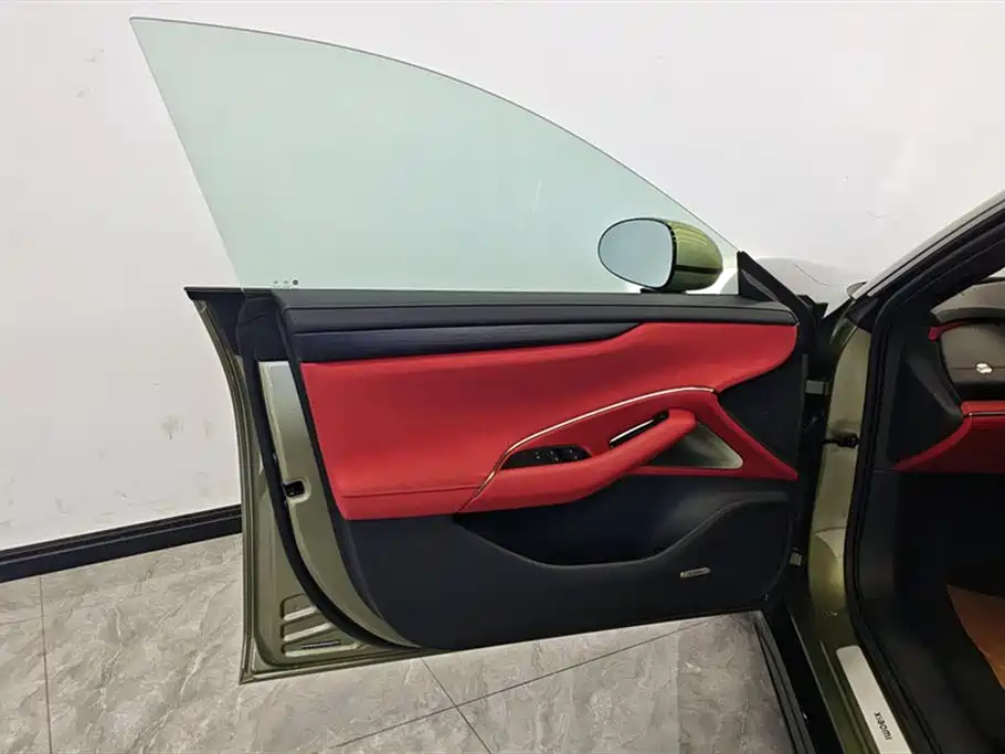 XIAOMI CAR XIAOMI SU7