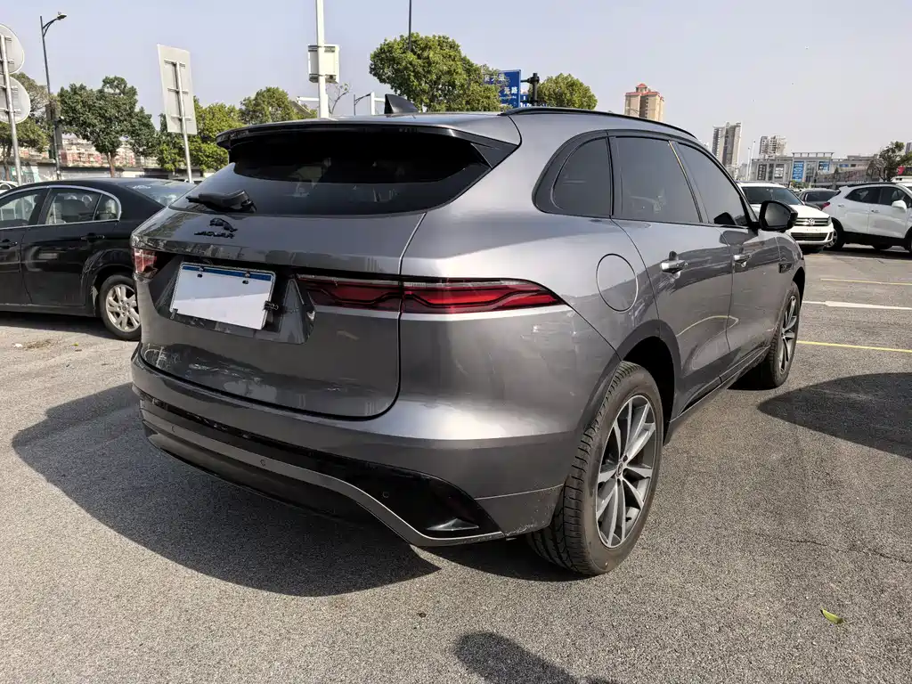 JAGUAR F PACE