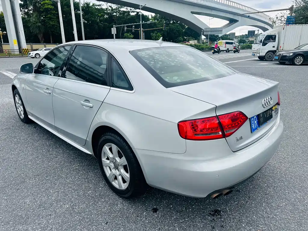Audi A4L — миниатюра 8