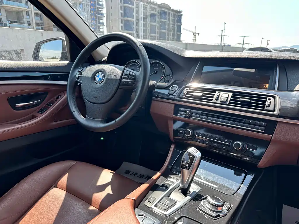 BMW 5 Series (Import) — миниатюра 15