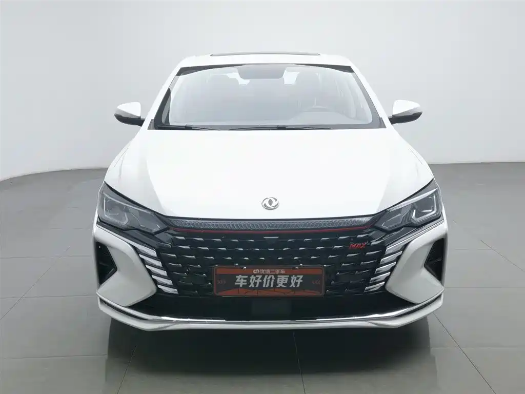 DONGFENG YI HYUN MAX