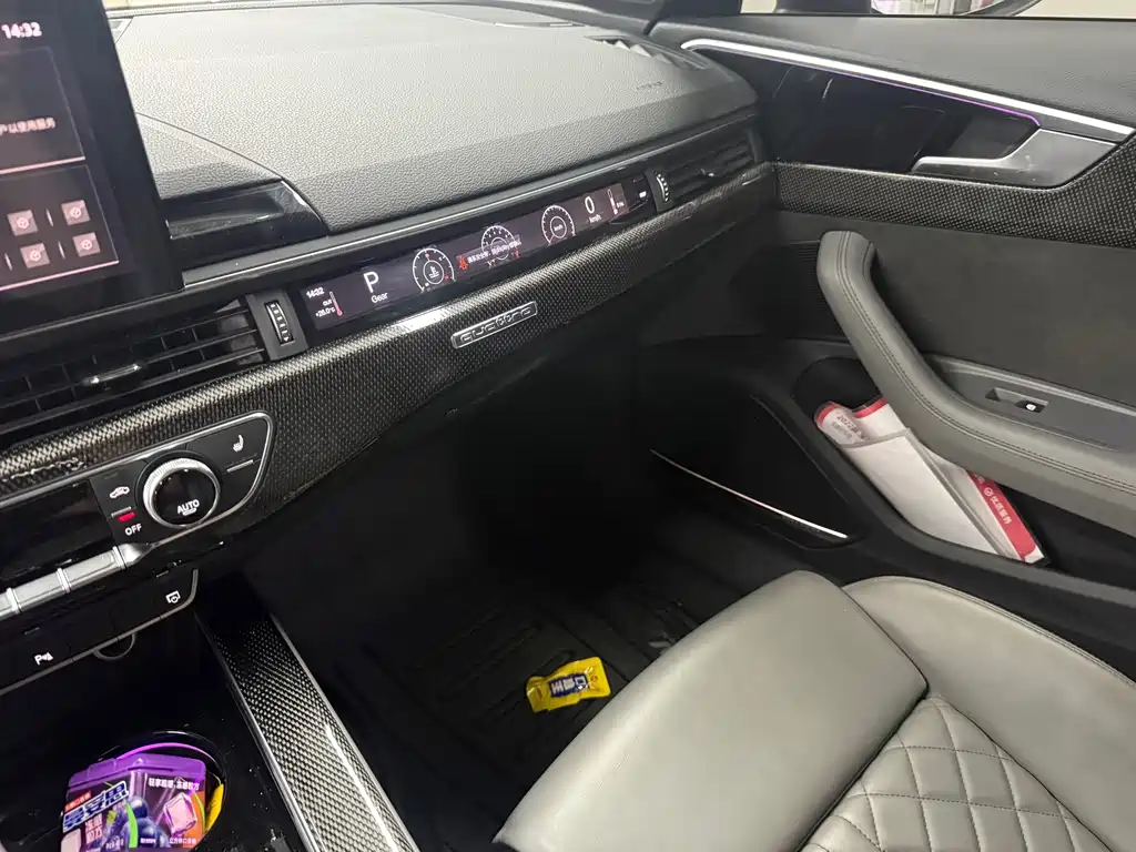 Audi S4 — миниатюра 9