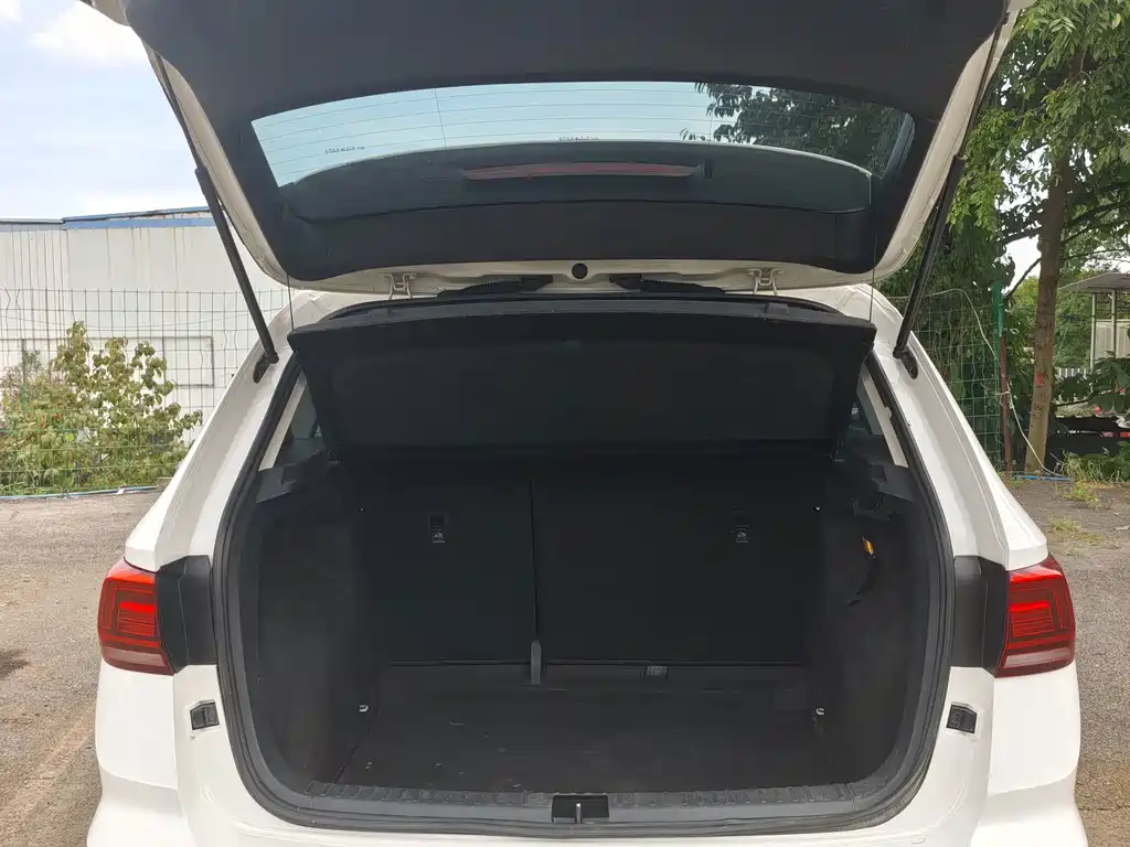 Volkswagen Tharu — миниатюра 8
