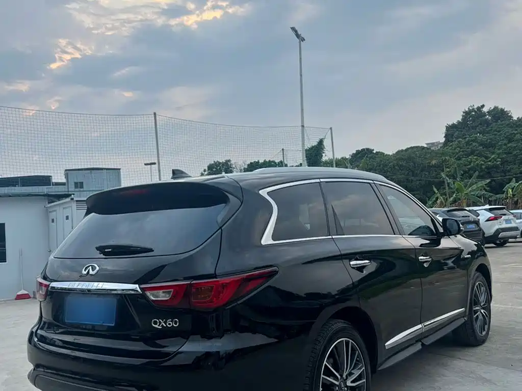 Infiniti QX60 (Import) — миниатюра 10