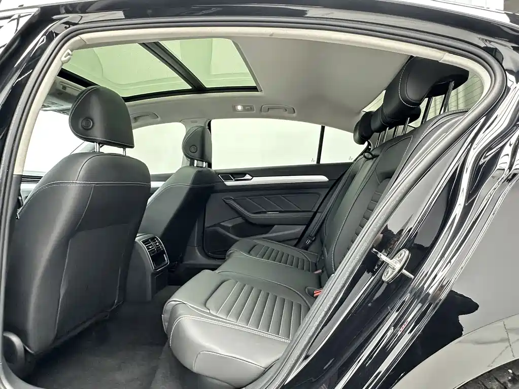 Volkswagen Magotan — миниатюра 5
