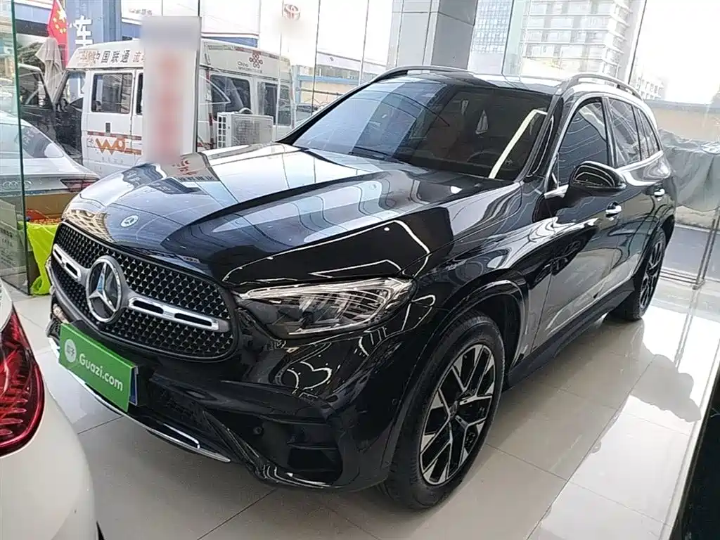Mercedes-Benz GLC 2023