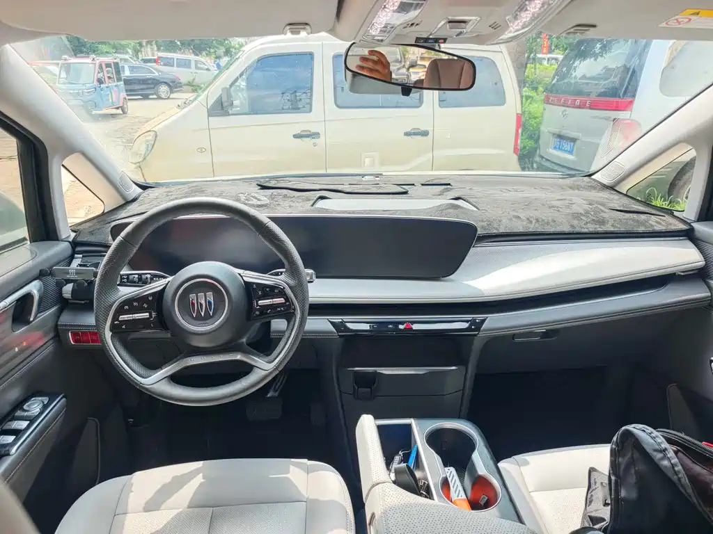Buick GL8 2025 Smart