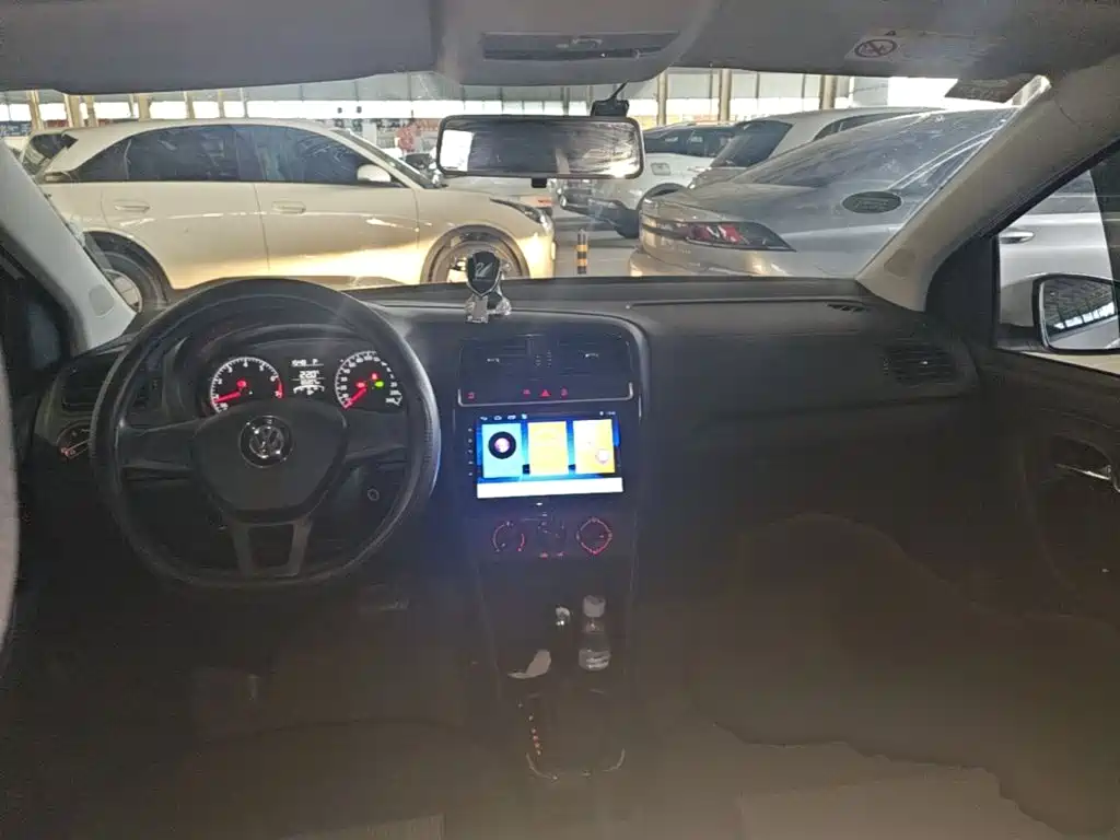 Volkswagen Polo — миниатюра 10