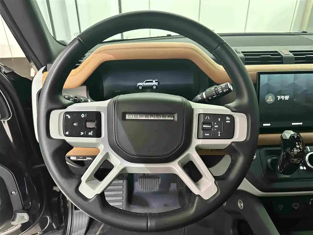 Land Rover Defender — миниатюра 8