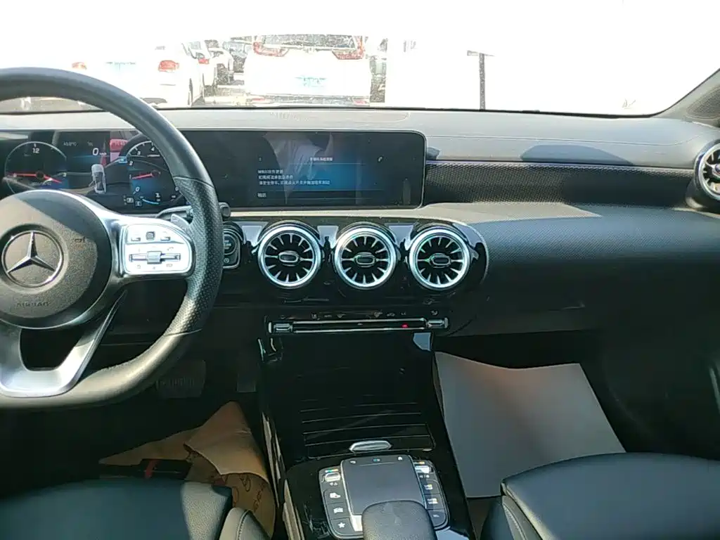 Mercedes-Benz A-Class — миниатюра 13