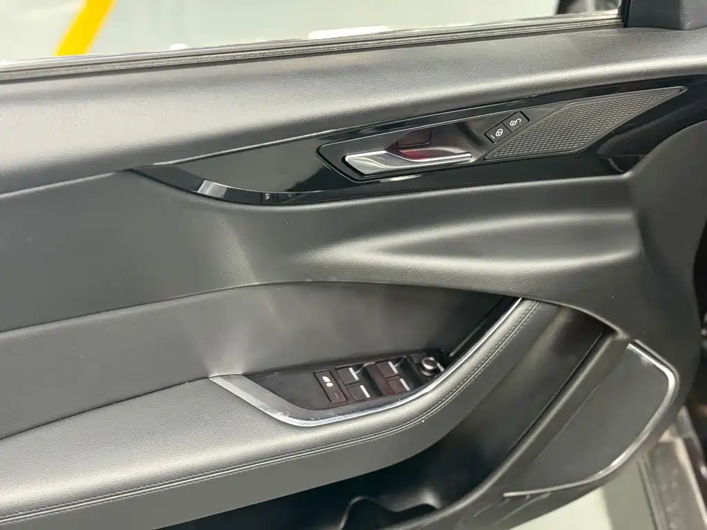 Jaguar XEL — миниатюра 24
