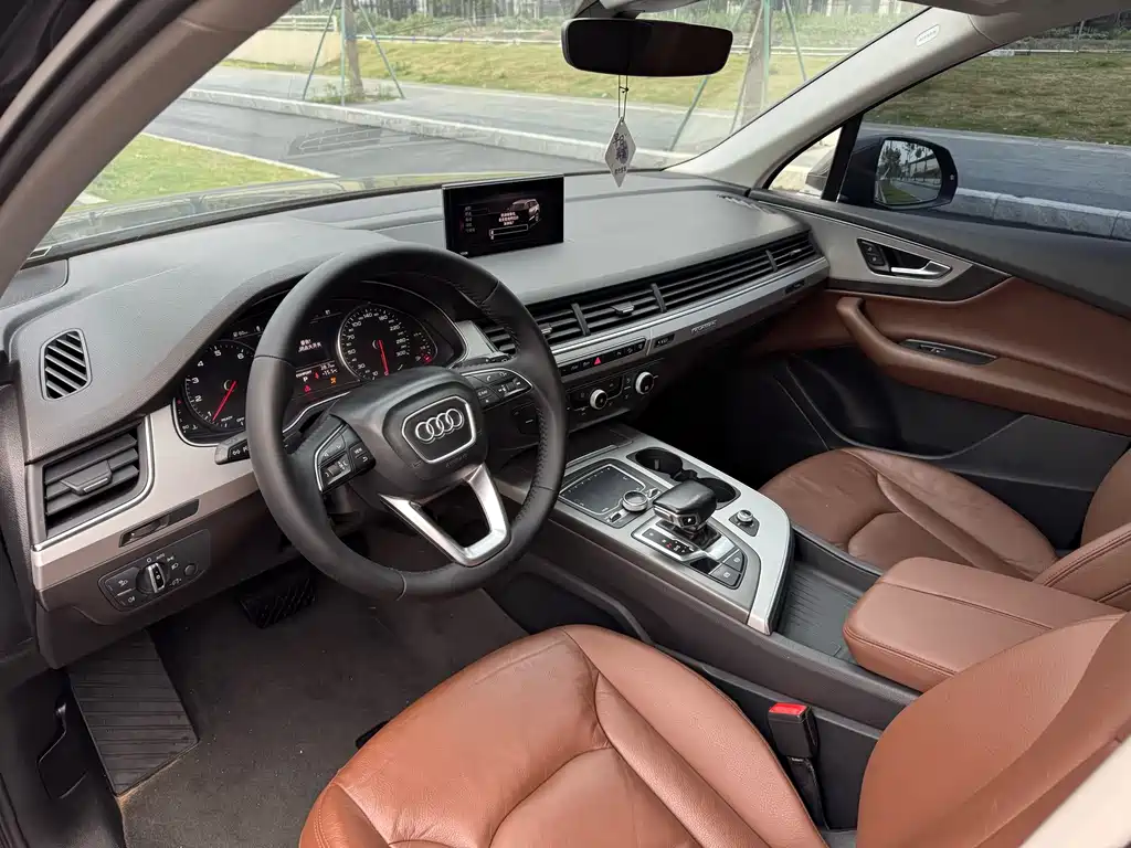 Audi Q7 2016 40 TFSI Comfort