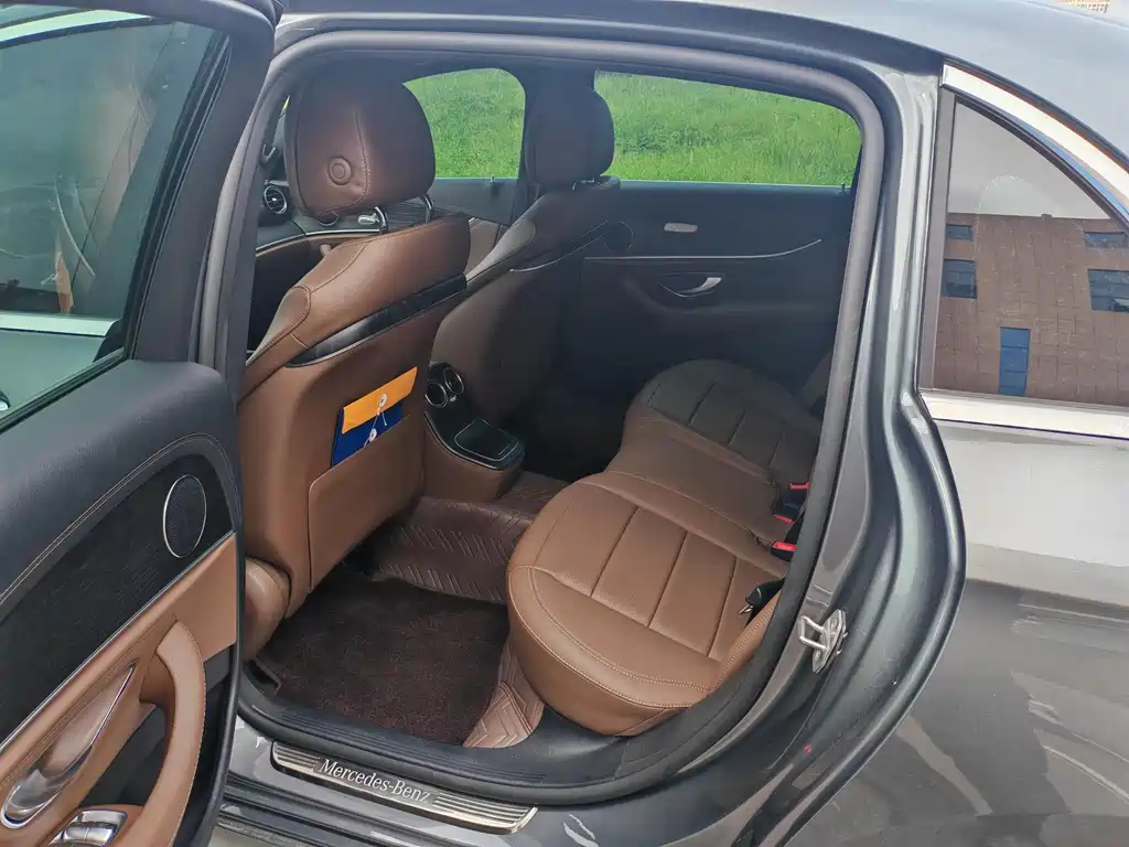 MERCEDES-BENZ  E CLASS