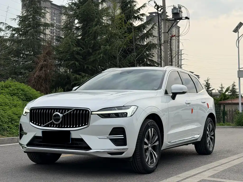 Volvo XC60 2022