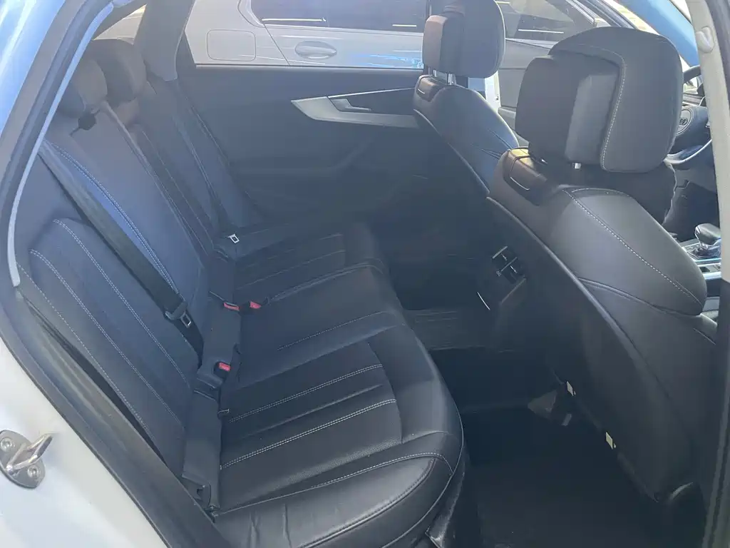 Audi A4L — миниатюра 17