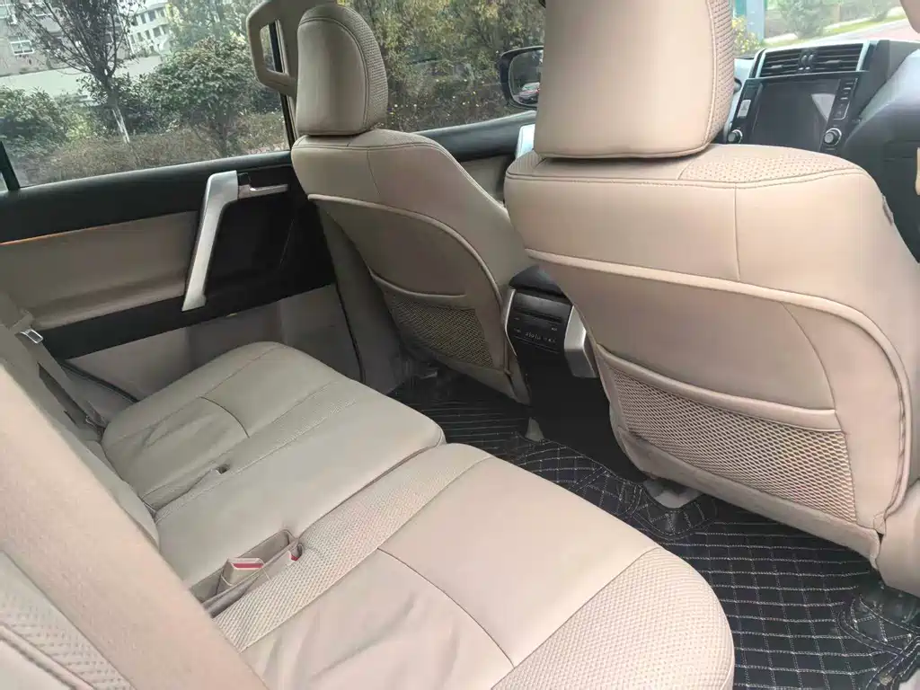Toyota Land Cruiser Prado 2010 4.0L AT TX