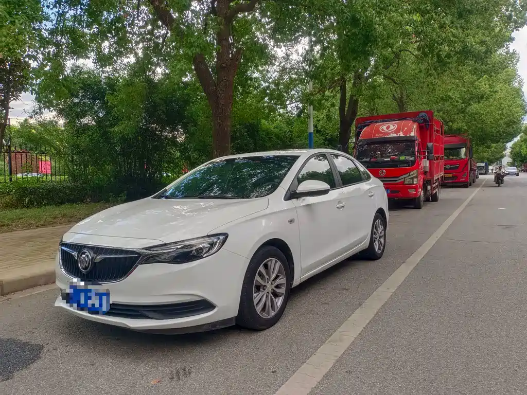 2023 Buick Excelle - zdjęcie 1 z 9