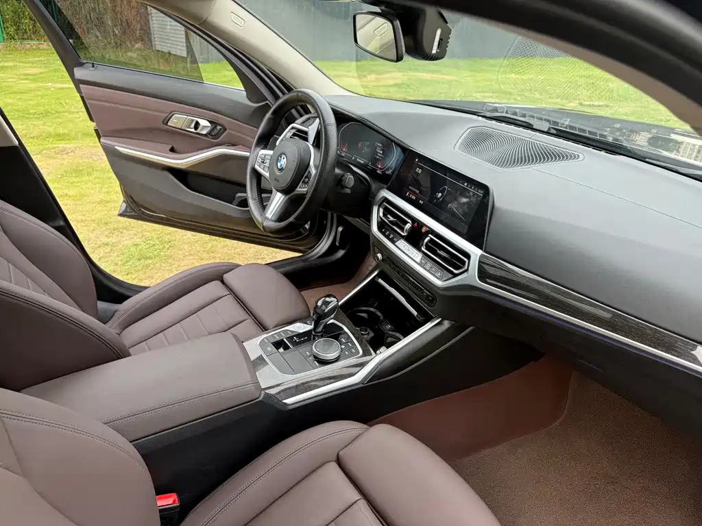 BMW 3 Series — миниатюра 13