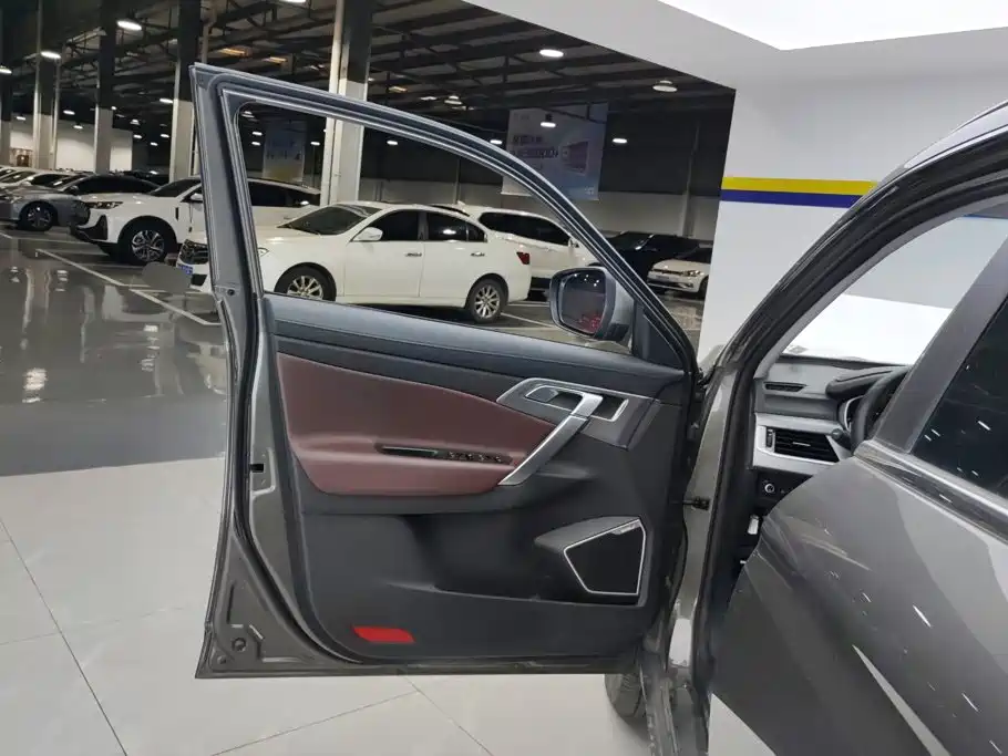 Geely Boyue — миниатюра 7