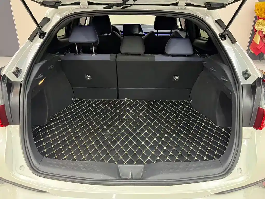 Toyota C-HR — миниатюра 12