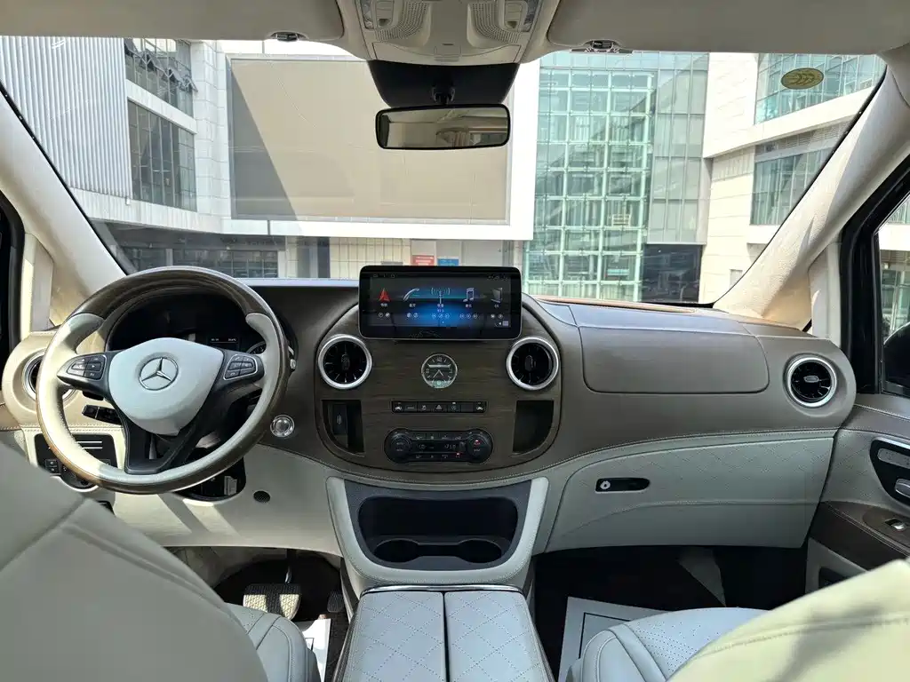 Mercedes-Benz Vito — миниатюра 8