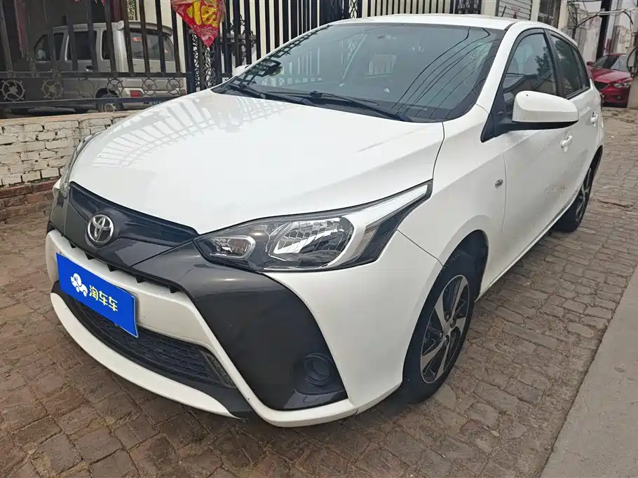 Toyota Yaris L 2020