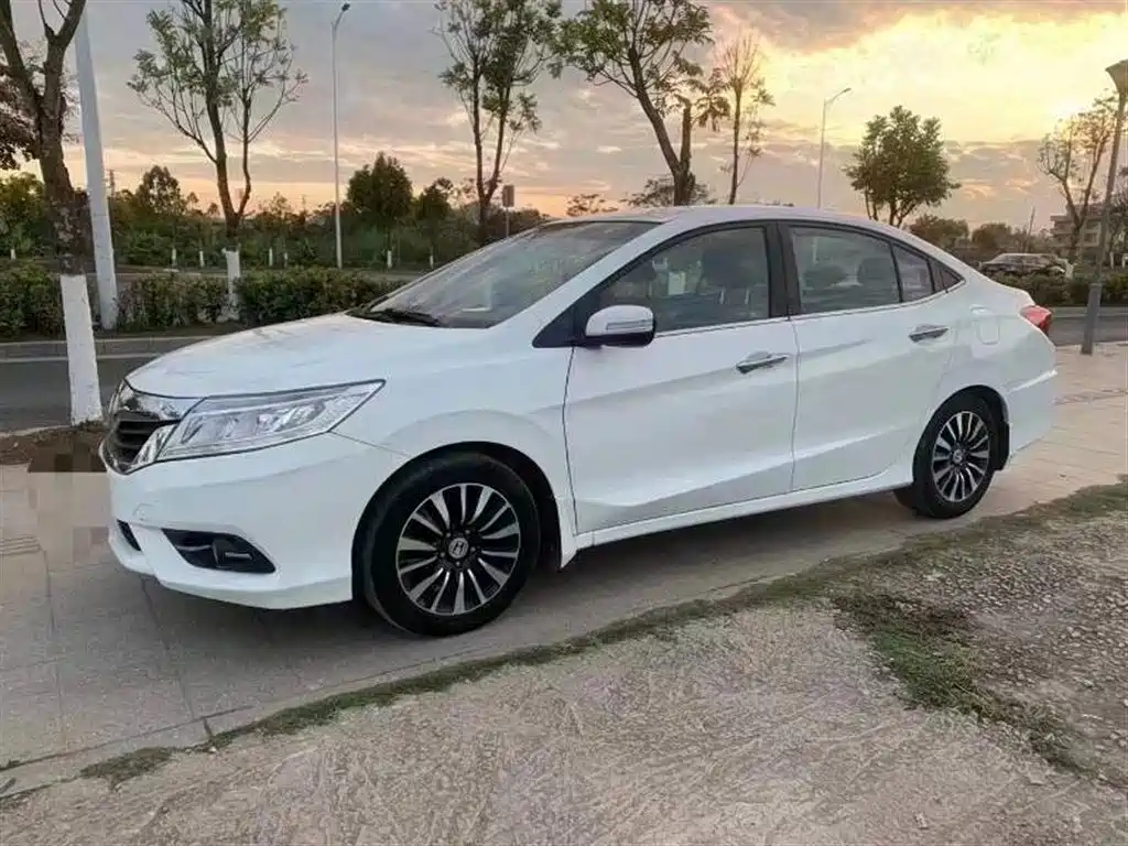 Honda Crider 2015
