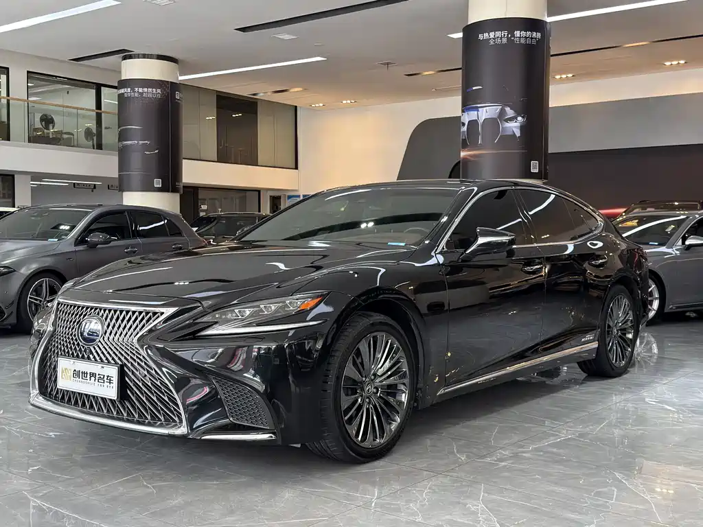 Lexus LS 2019