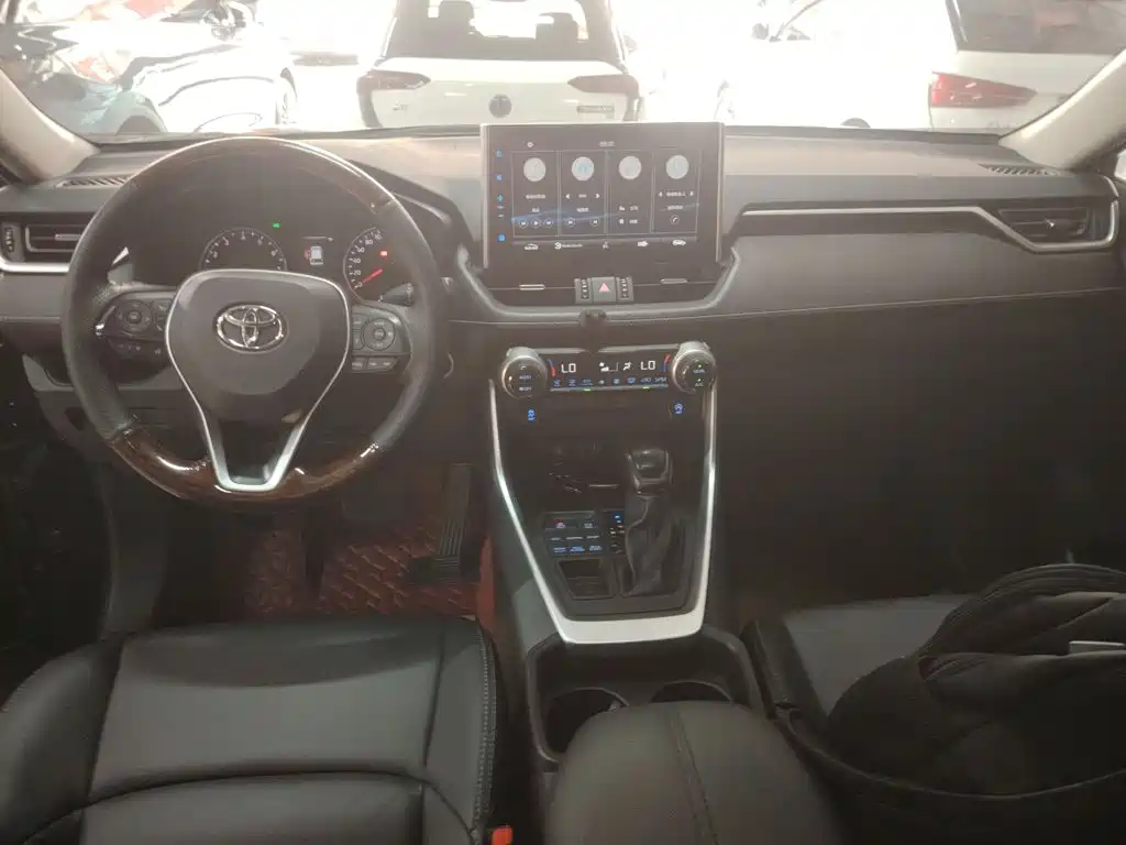Toyota Wildlander — миниатюра 16