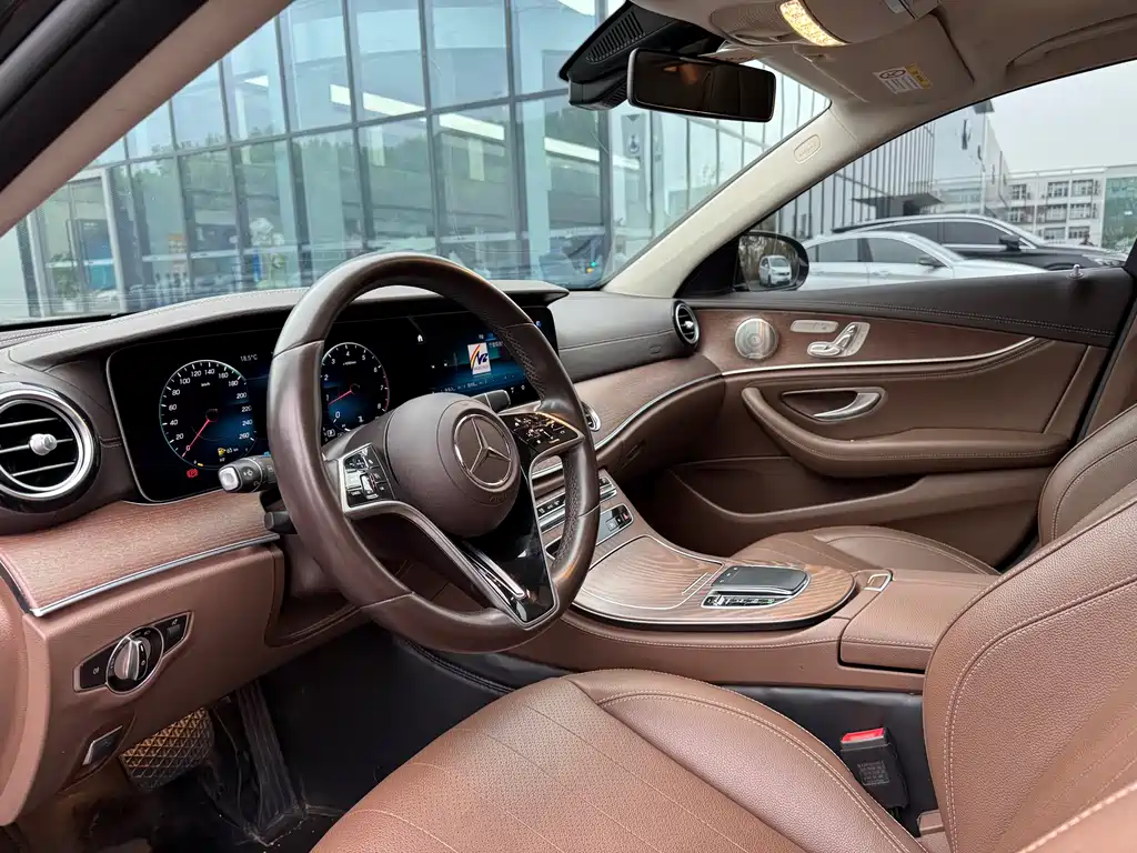 Mercedes-Benz E-Class E 2023 E 300 L Luxury
