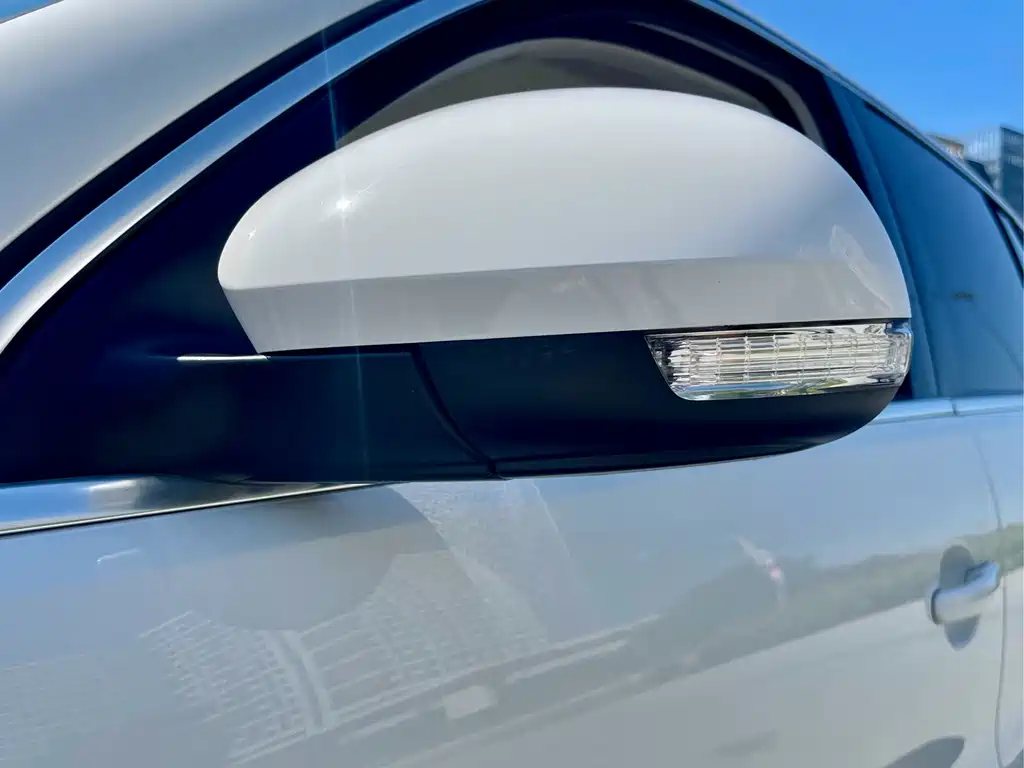Volkswagen Tiguan — миниатюра 5
